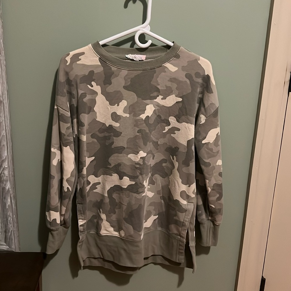 Brand: Hippie Rose, Size: medium, Color: green camo